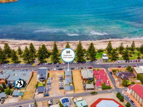 Luxury Ocean Front 3BR Home in Central Victor